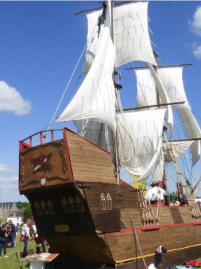 LE BATEAU PIRATE
