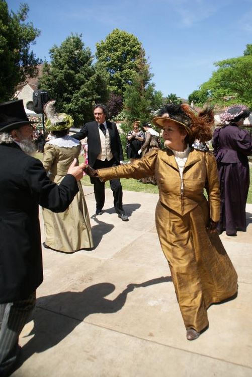 Quadrille et polka : danses d'Empire