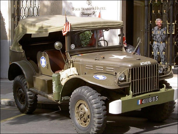 Véhicule militaire