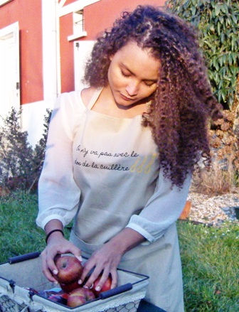 Léa Doyen onyvapasavecledosdelacuilleres.com