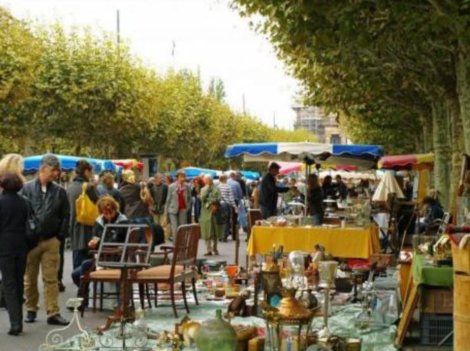 Brocante à Beauchamp - 28 avril 2024