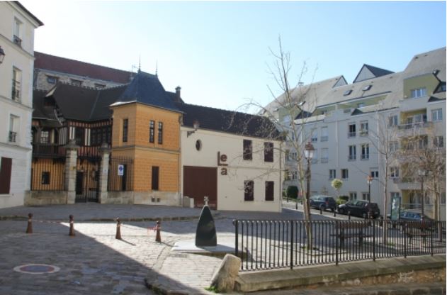 Place Château Gaillard actuelle (photo site internet de Montmorency)