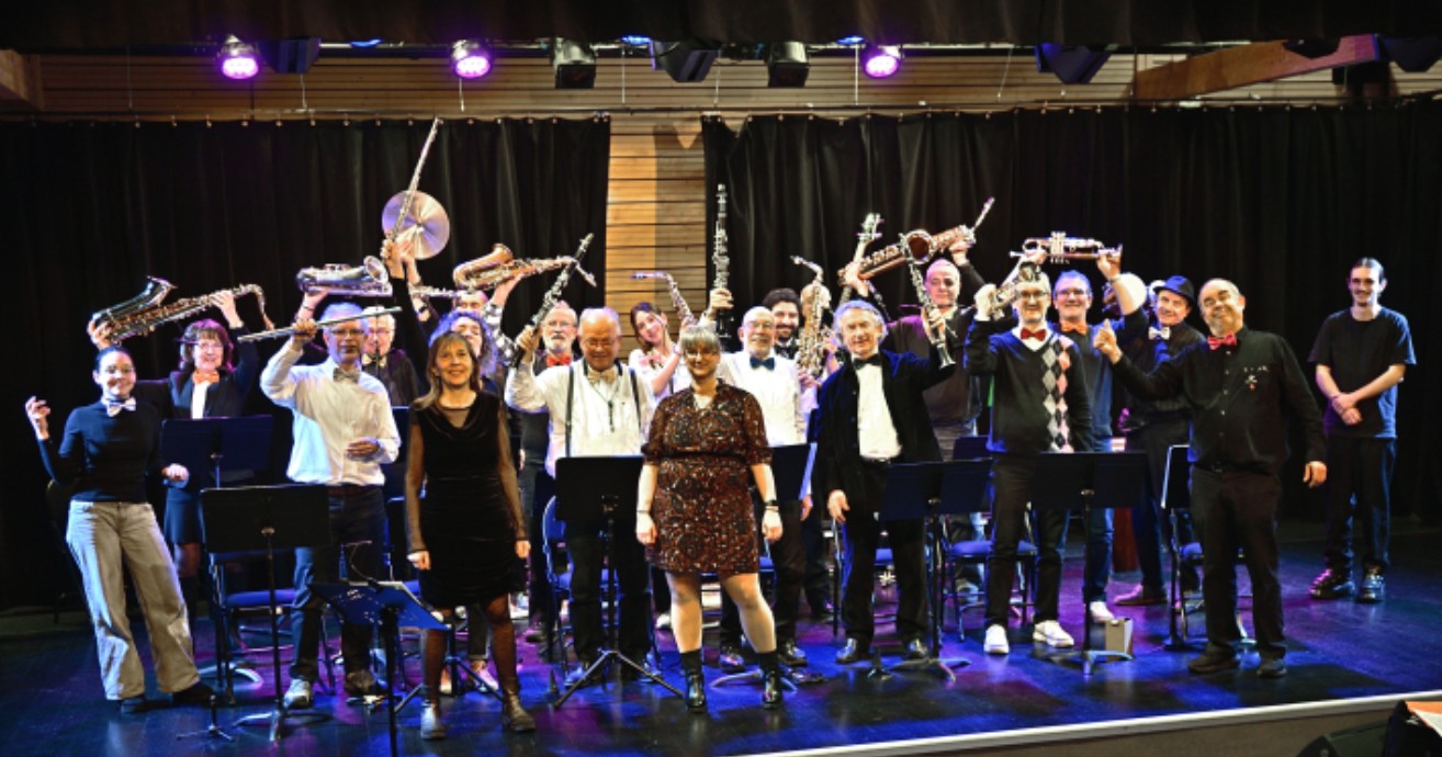 Les Keep Swingin' Les Keep Swingin'