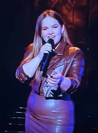 Maëva (photo issue The Voice)