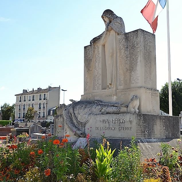 Monuments aux morts à Enghien