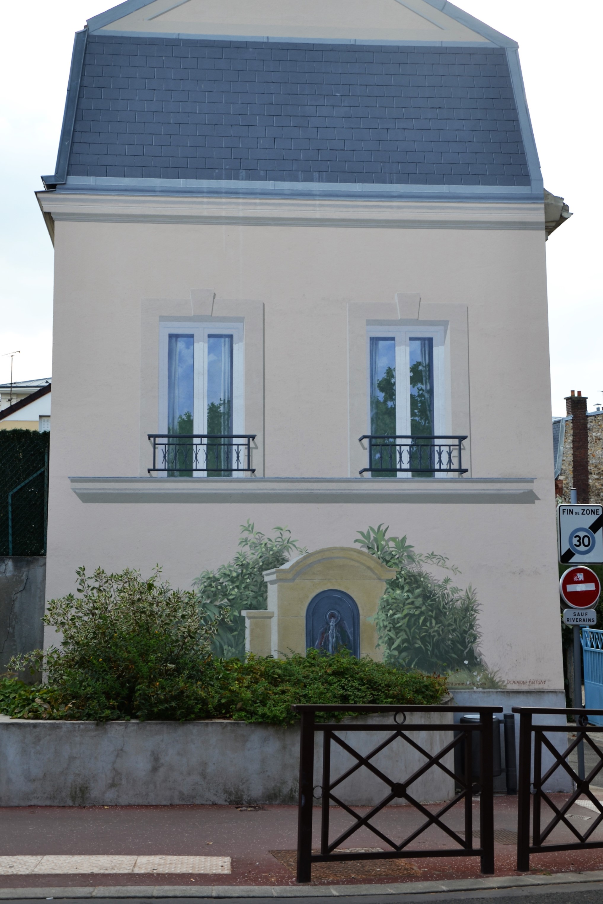 Trompe-l'oeil rue de l'Arrivée 