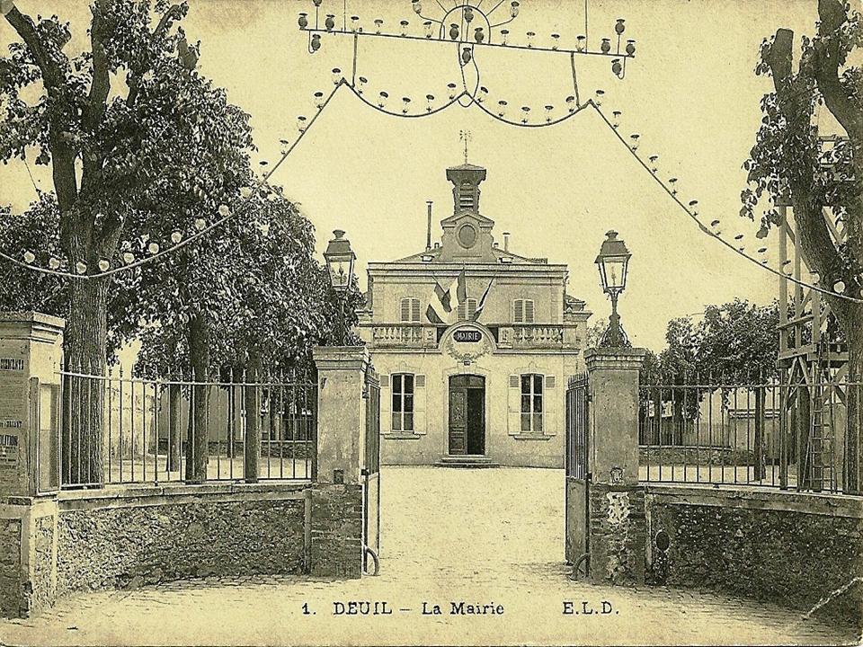 Ancienne mairie de Deuil-la-Barre (1860) (Collection Alain Chabanel)