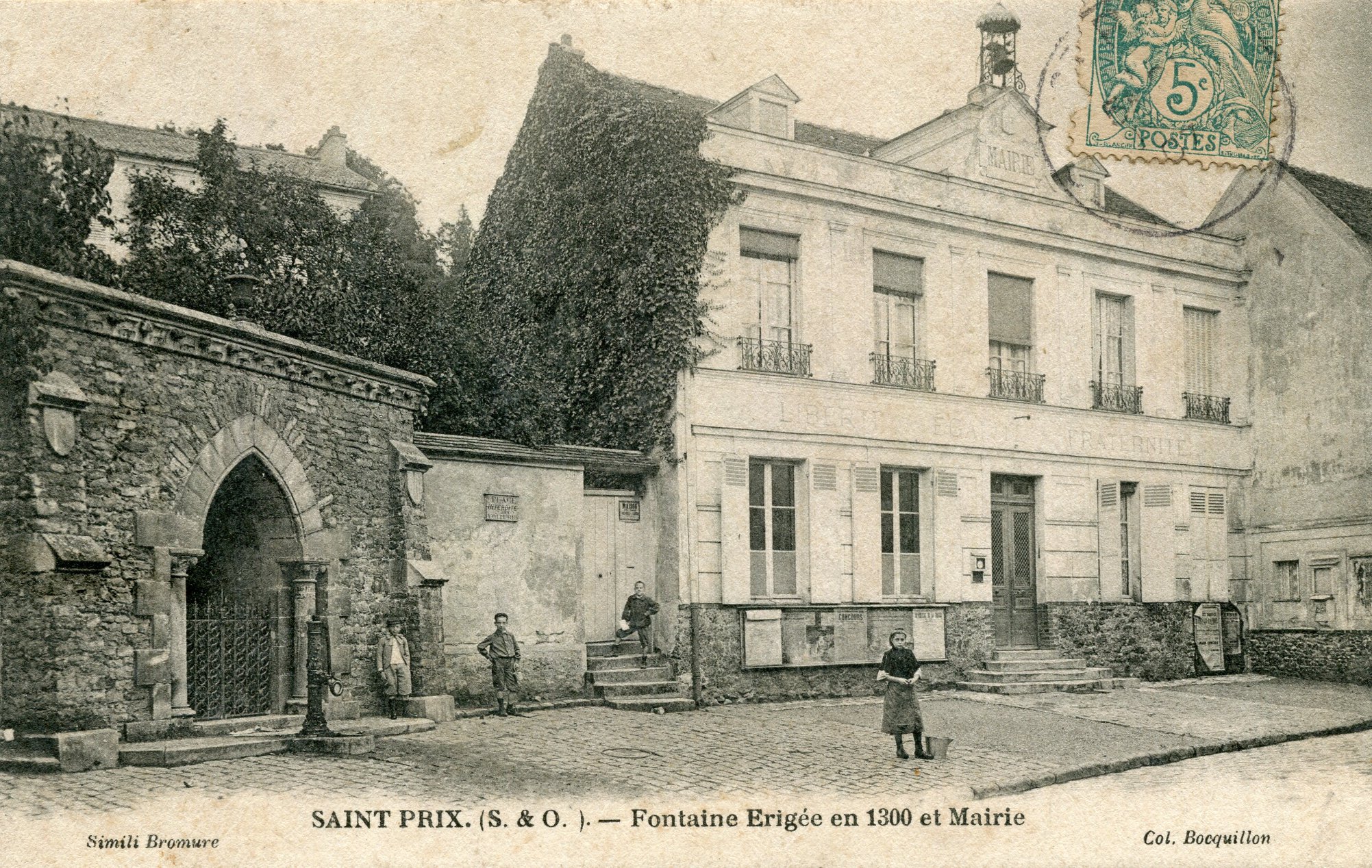 Fontaine et ancienne mairie de Saint-Prix (collection Gérard Bourse)