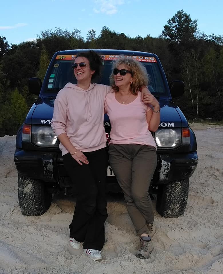 Josy et Laura lors de leur stage de pilotage