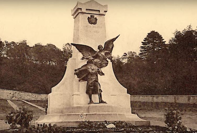 Monument aux morts de Taverny (issu vidéo AGT)