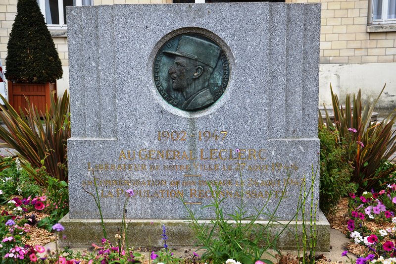 Monument mémoire Maréchal Leclerc - Deuil-la-Barre