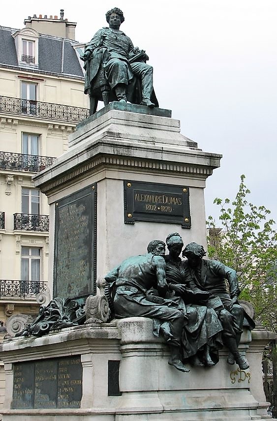 Monument en mémoire d'Alexandre Dumas