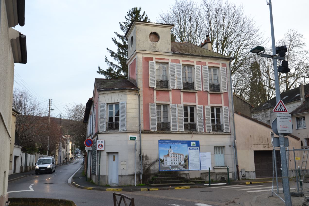 Ancienne mairie en cours de restauration (photo fin 2019)