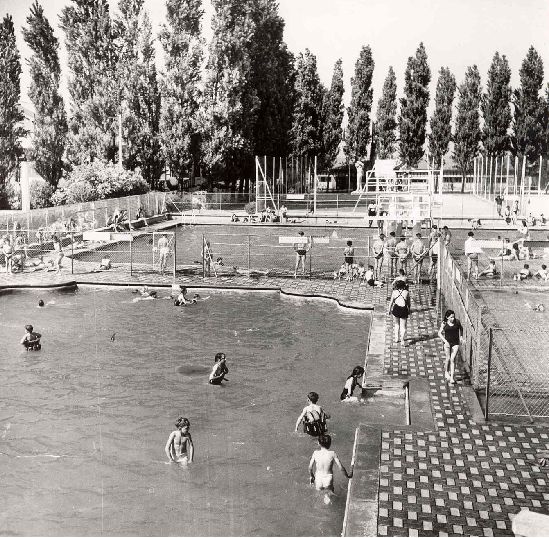 Piscine à ciel ouvert à Ermont