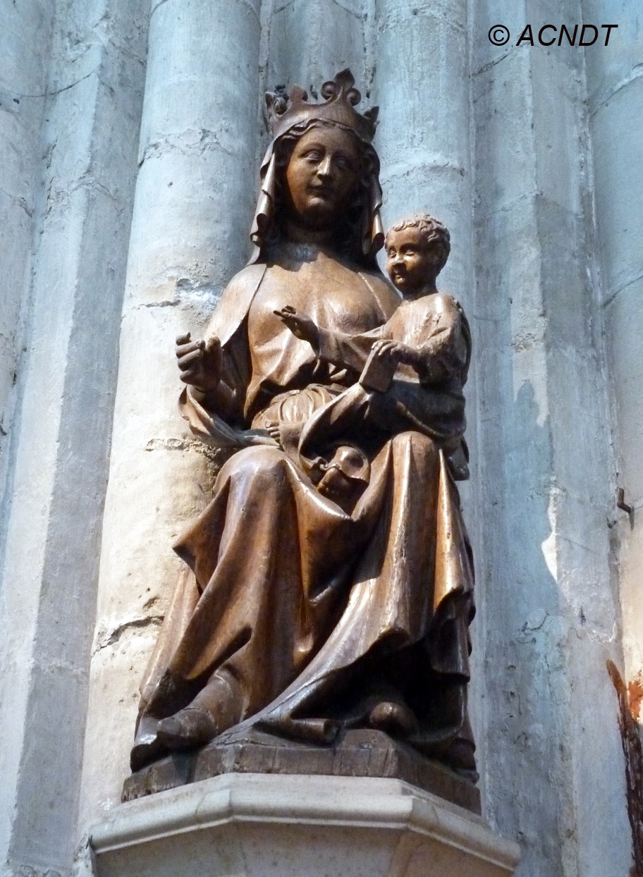 Vierge en bois - Eglise de Taverny