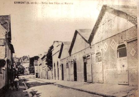 Marché et salle des Fêtes
