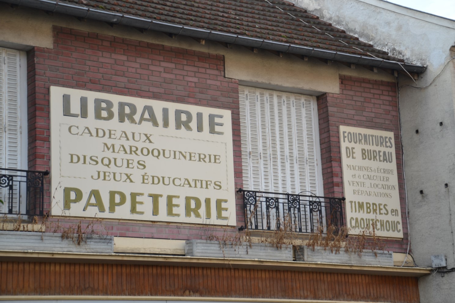 Enseigne à groslay