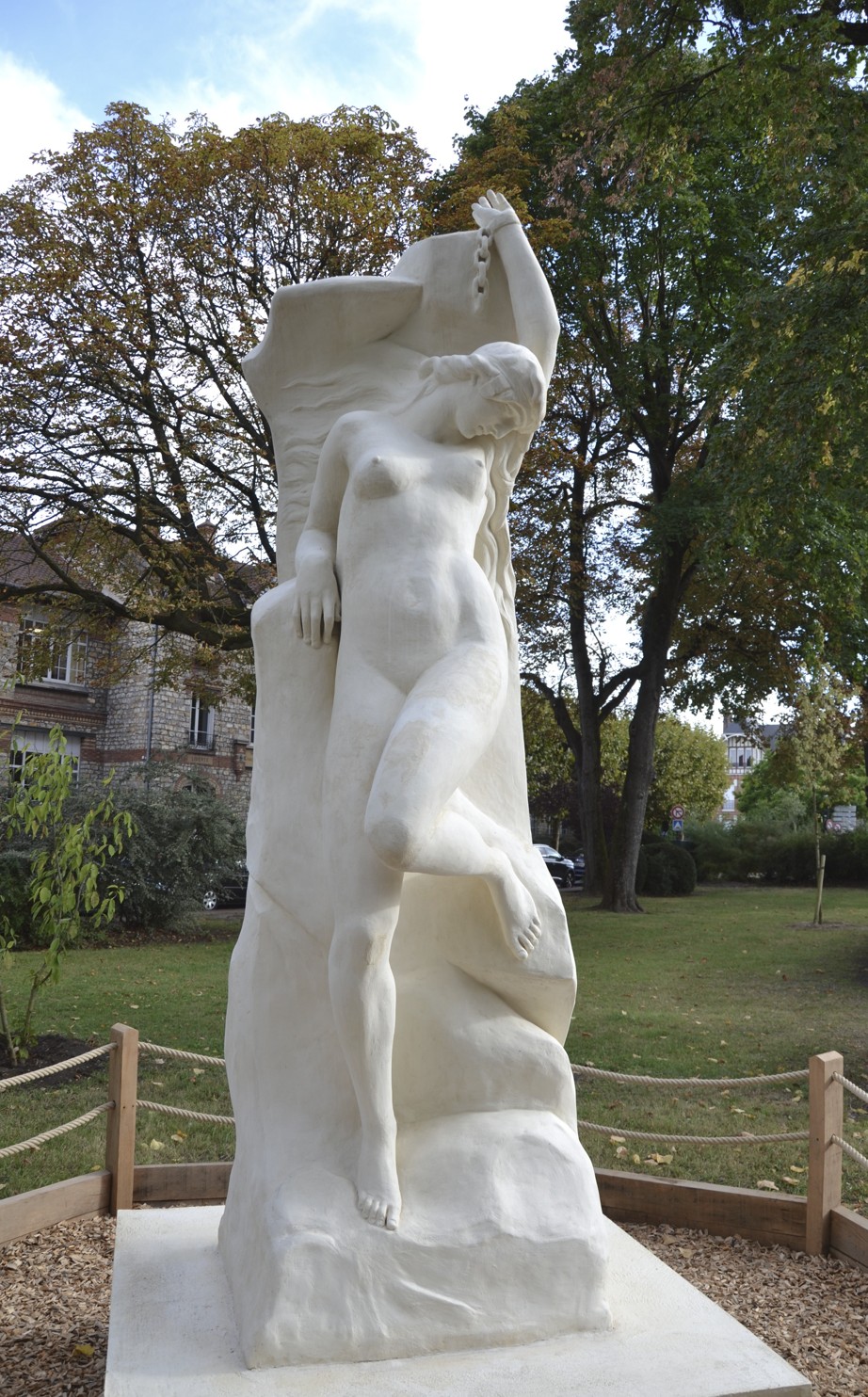 Statue d'Andromède Saint-Gratien