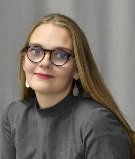 &Eacute;l&eacute;na S&eacute;l&eacute;na