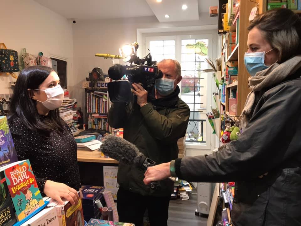 TF1 en reportage chez Crocolivre (photo page Facebook Crocolivre)