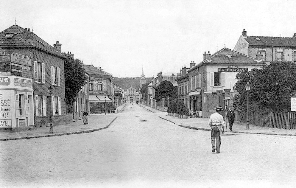 AVENUE DE LA GARE DE SAINT-LEU-LA-FORET