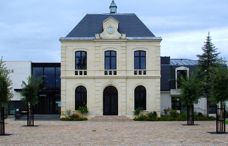 mairie du Plessis Bouchard