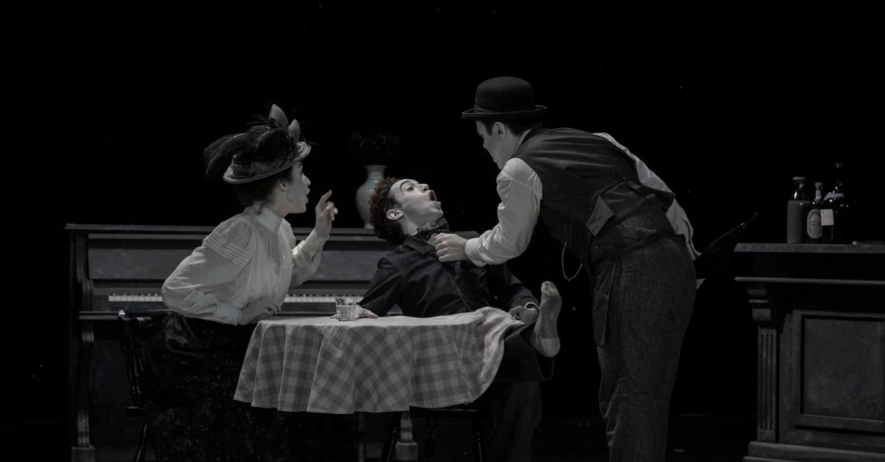 THEATRE Smile