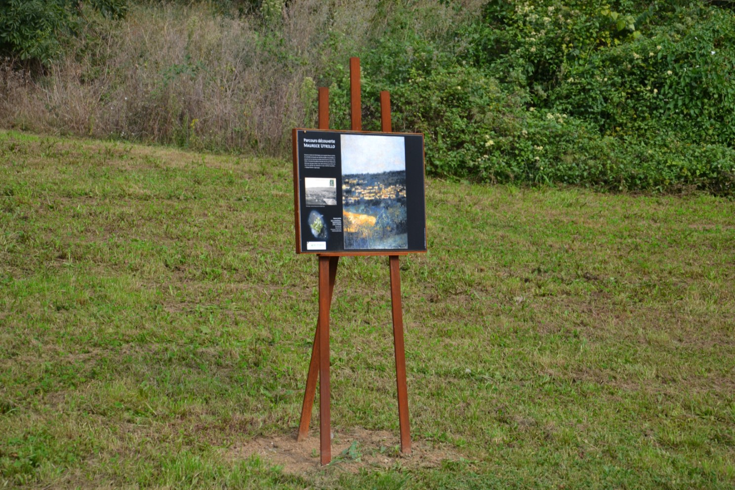 Tableau de Maurice Utrillo exposé sur la Butte Pinson