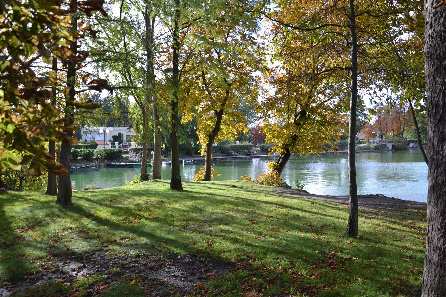 Presqu'île aux fleurs d'Enghien