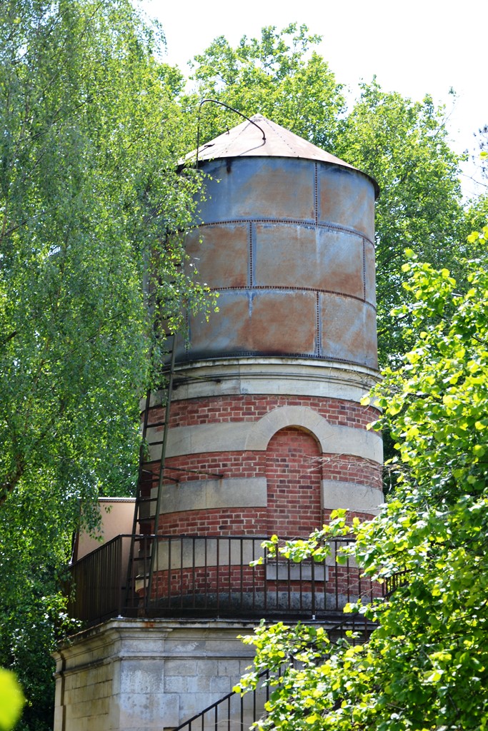 Chateau d'eau du XIXe