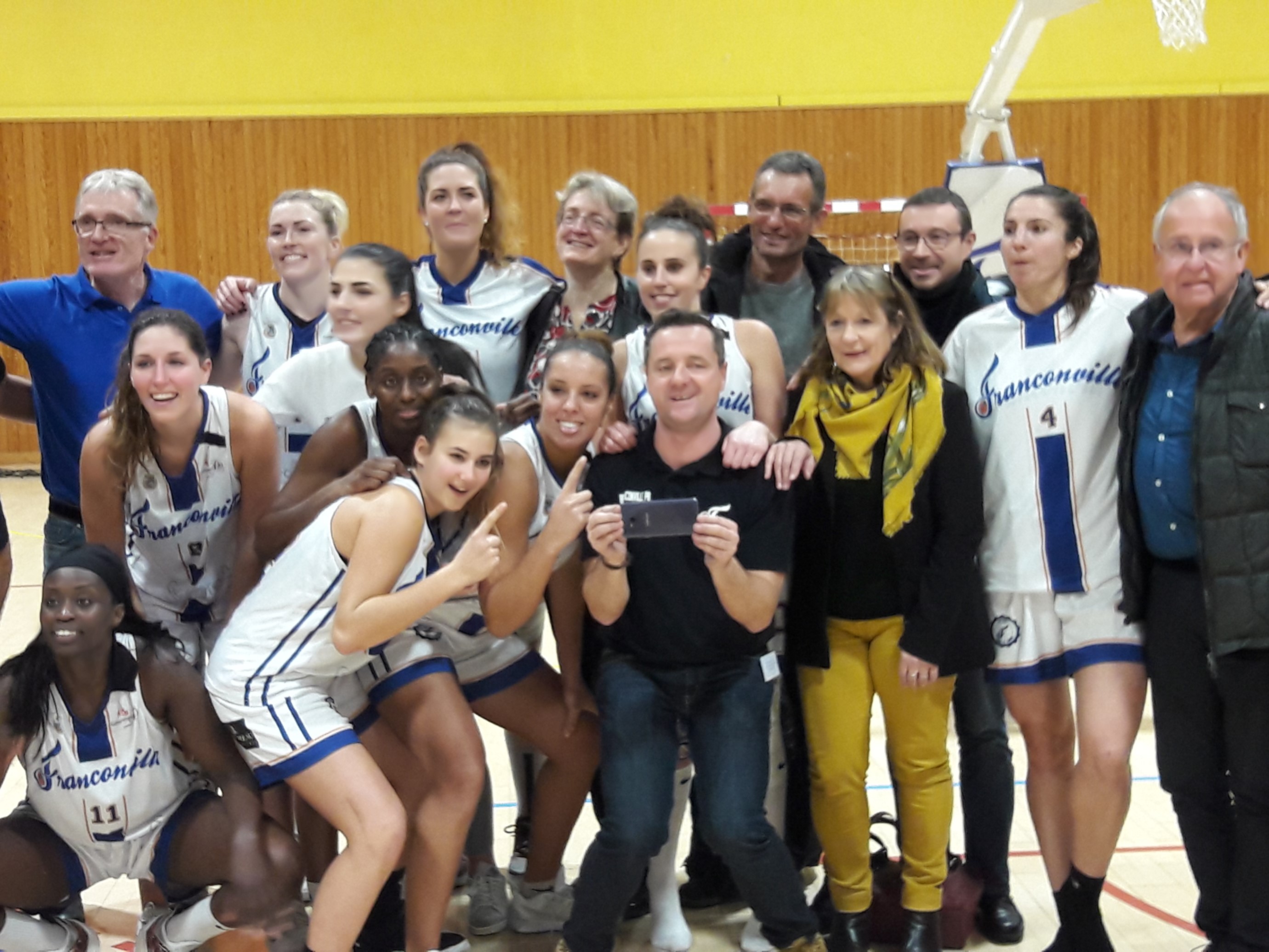 L'équipe, le staff et les partenaires du BCFPB