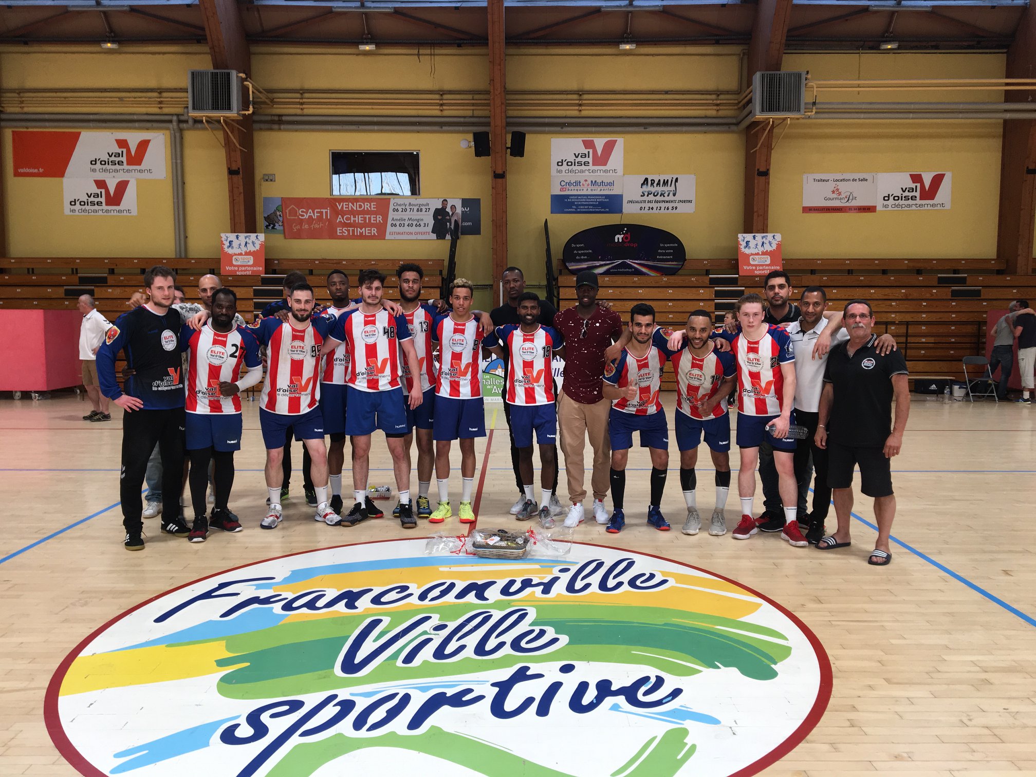 L'équipe de l'Elite Val d'Oise Handball