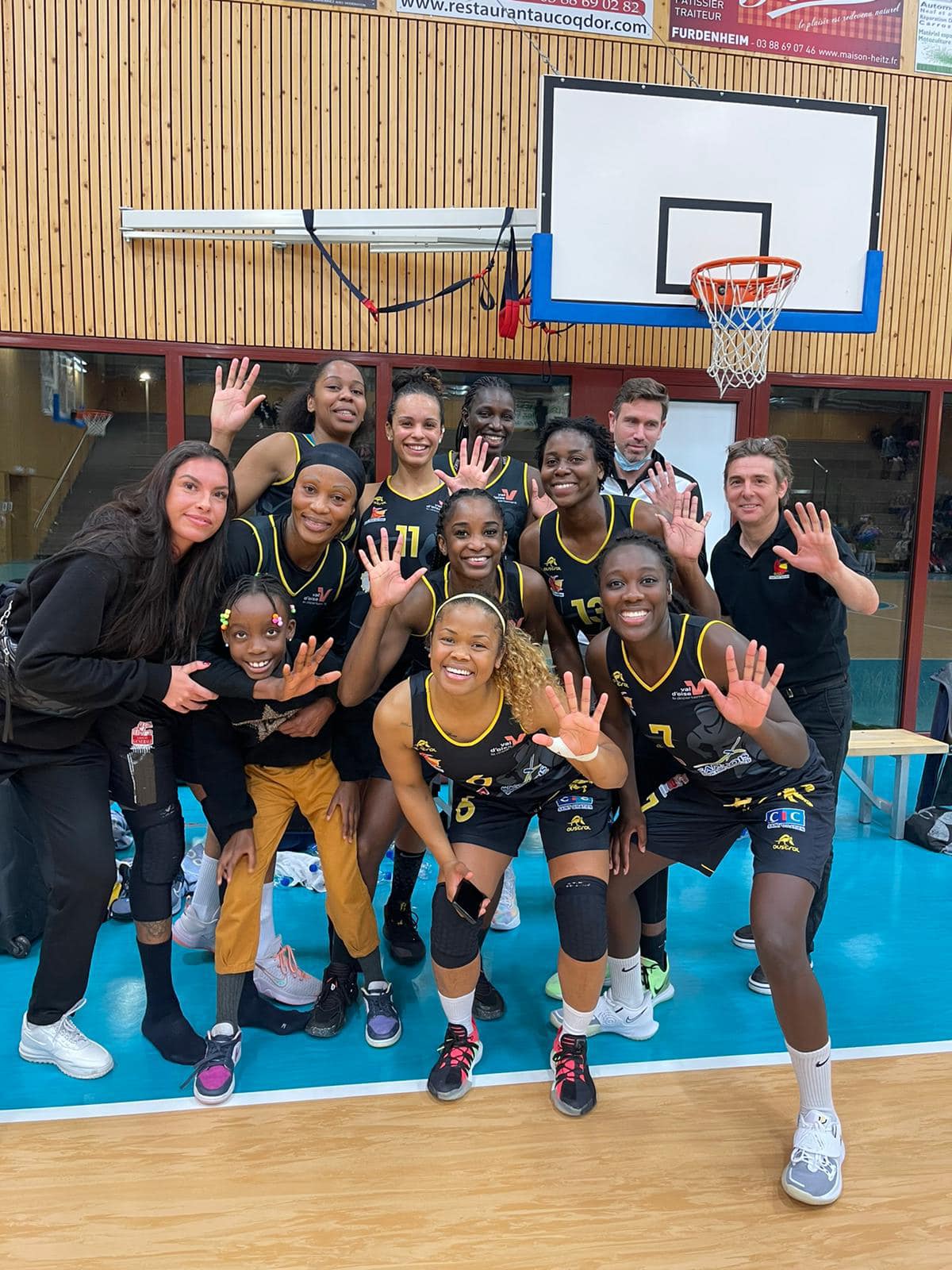 Les basketteuses de l'Olympique Sannois Saint-Gratien