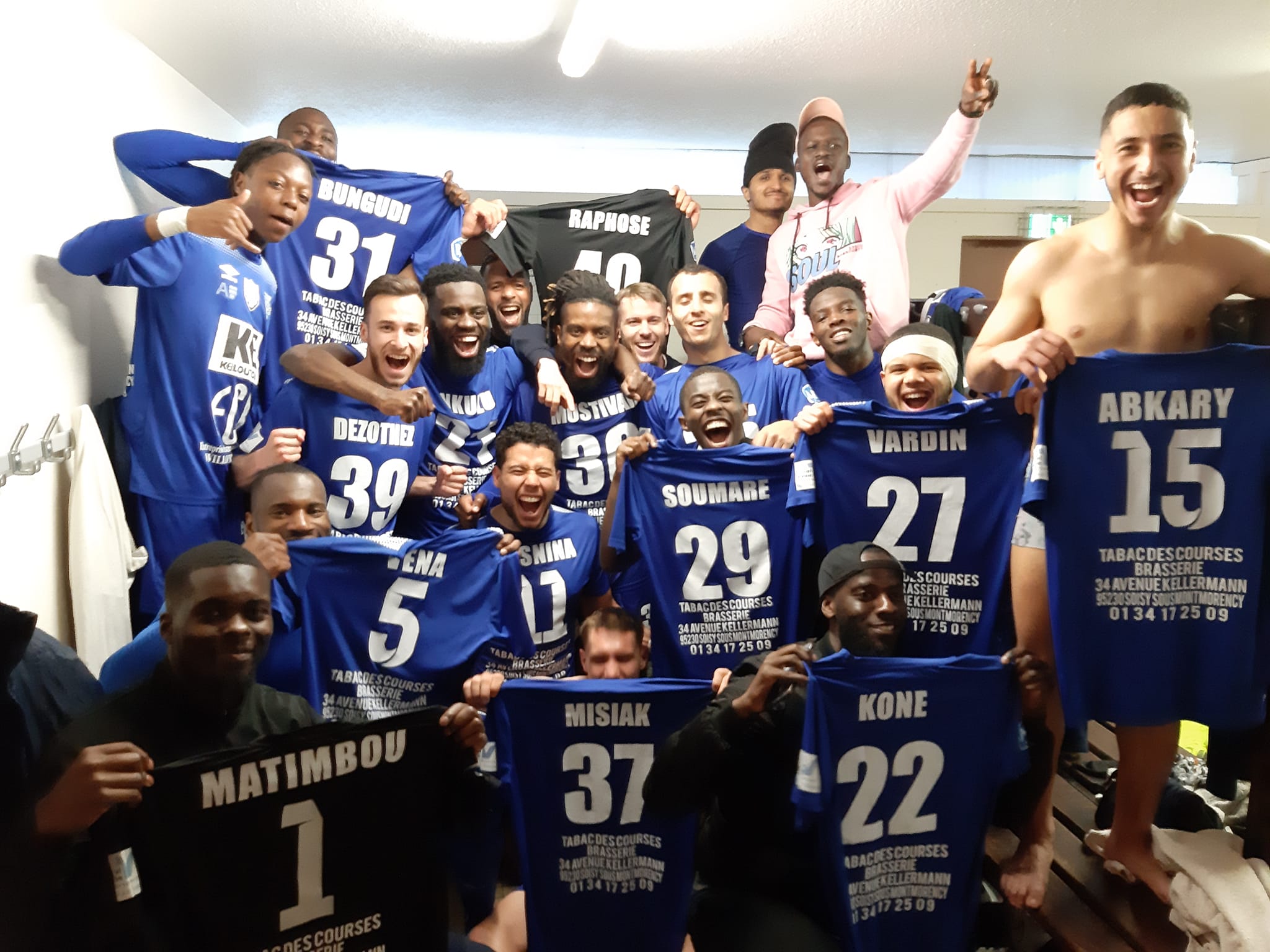 Joie de l'Entente après la victoire face à Sainte-Geneviève (photo issue Facebook de l'Entente)