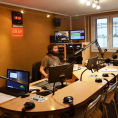 <span style=color: #ff6600;><strong>Christophe Caron</strong></span> réveille les Valdoisiens depuis 10 ans au micro d'<span style=color: #ff6600;><strong>IdFM Radio Enghien</strong></span> !