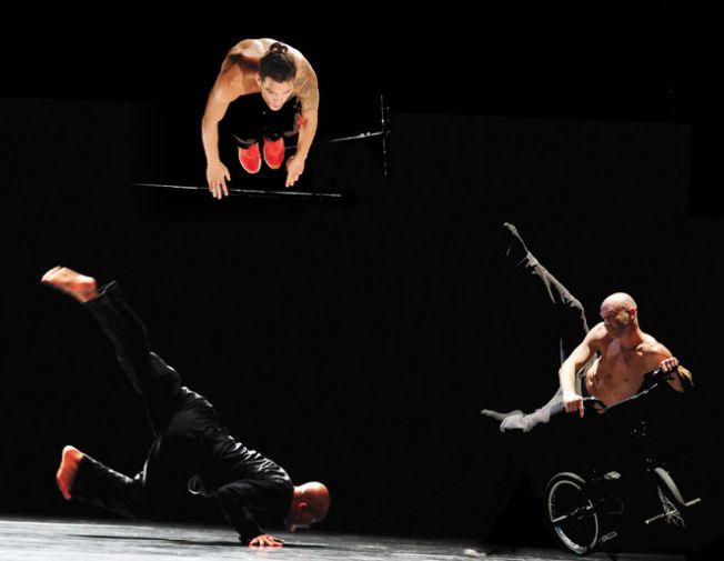 danse : spectacle FLAG