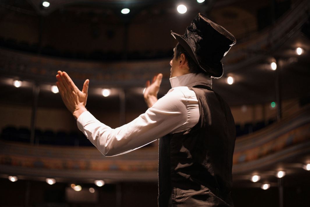 THEATRE La claque