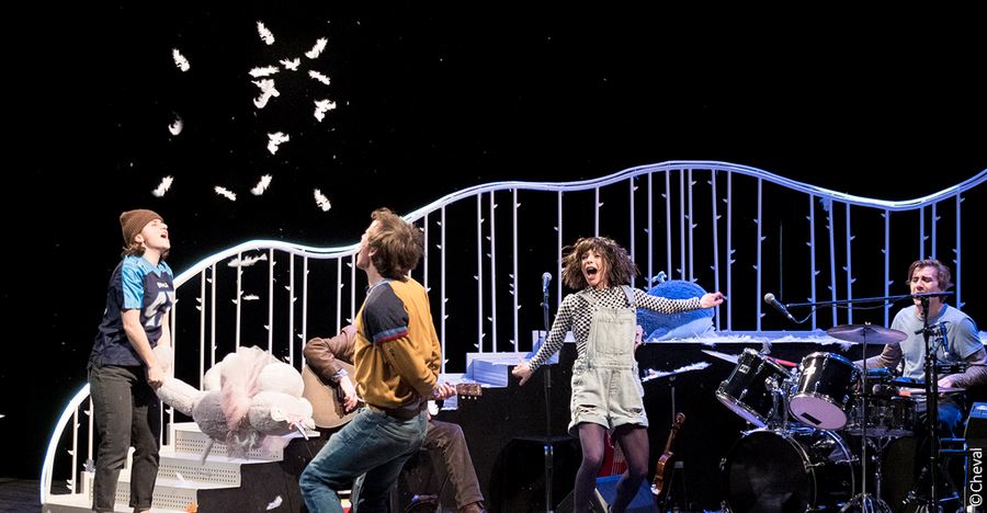 THEATRE Courgette